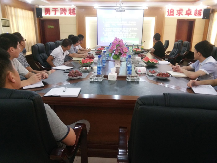 益婁高速公路第十四合同段項目部開展安全培訓活動