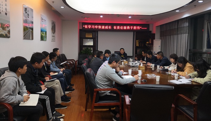 在學(xué)習(xí)中快速成長  在責(zé)任前勇于擔(dān)當(dāng)